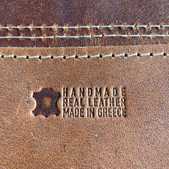 Handmade Greek leather messenger envelope bag - Picture 5 of 16